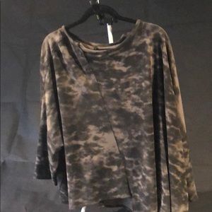 Black and brown mottled top.